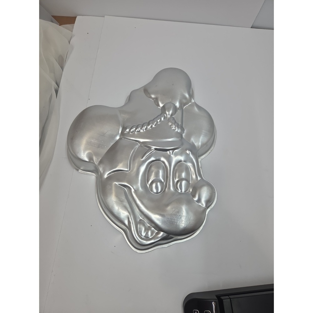 Vintage 1976 Wilton Disney Mickey Mouse Band Leader Cake Pan 515-302 Retired
